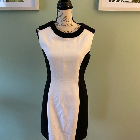 Black and white color block fully lined dress and jacket set size 4 - Picture 3 of 9